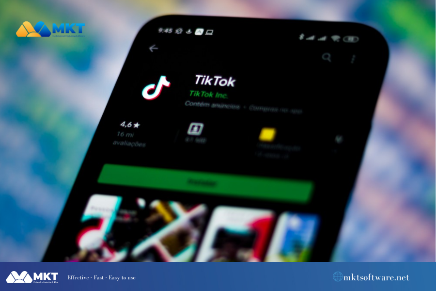 Step-by-step guide graphic for creators on how to buy TikTok followers safely.